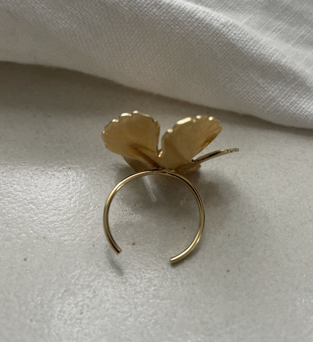 bague fleur dorée