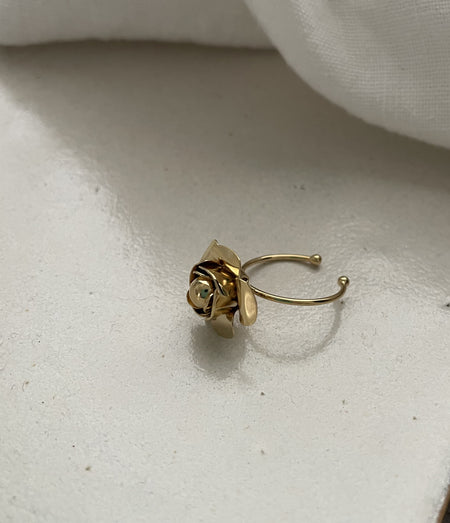 bague fleur dorée 