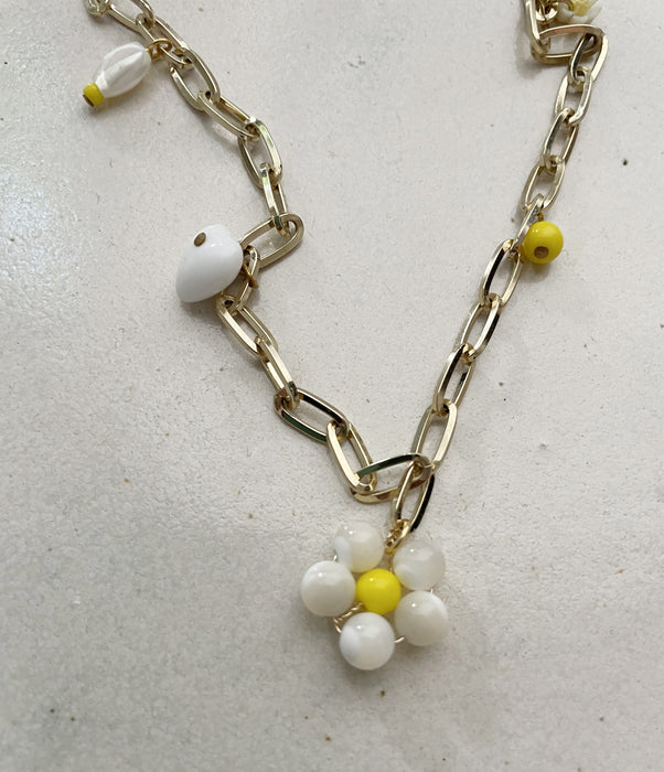 collier fleur doré