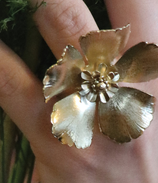bague grosse fleur dorée