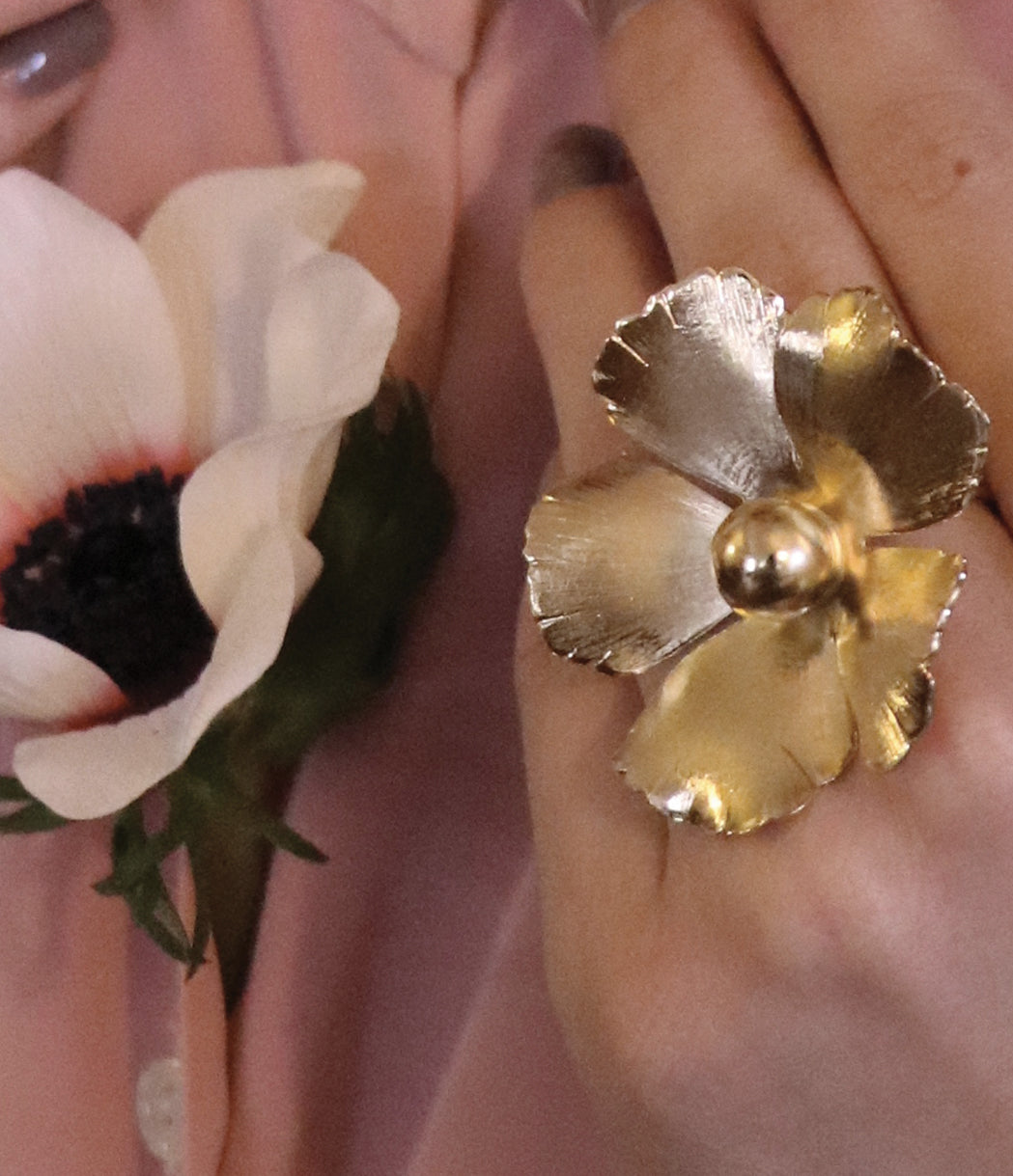 bague grosse fleur dorée