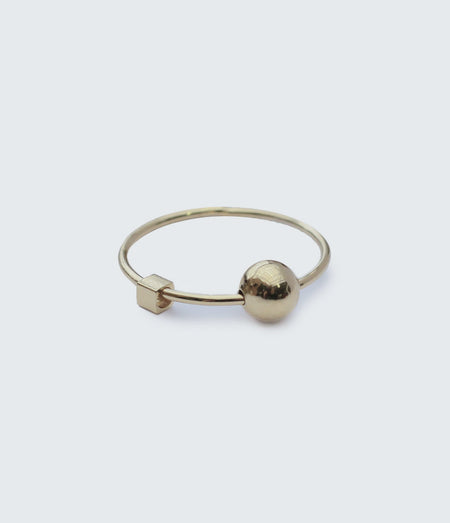 bague graphique dorée