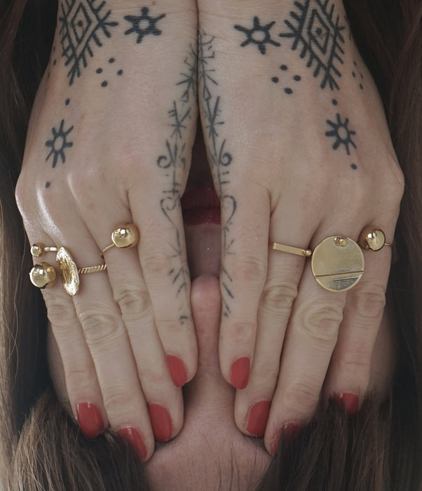 bague boule dorée