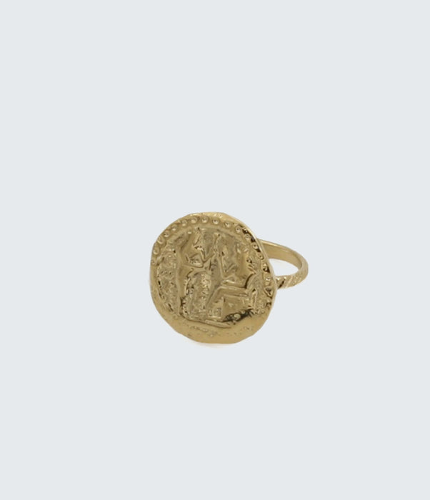 bague médaille dorée