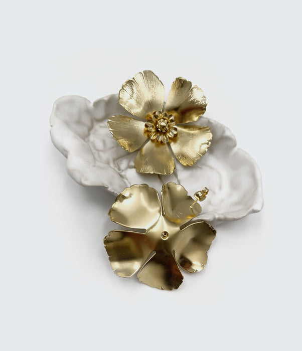boucles d'oreilles fleurs dorées