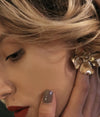 boucles d'oreilles fleurs dorées