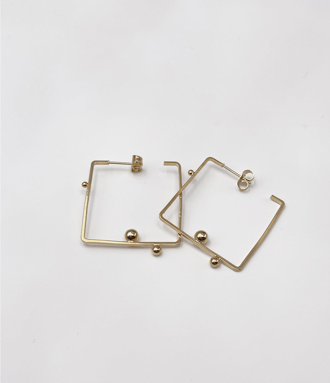  boucles d'oreilles carrées moyennes