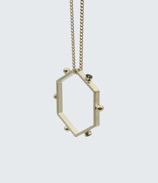 collier graphique doré