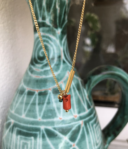 collier doré corail