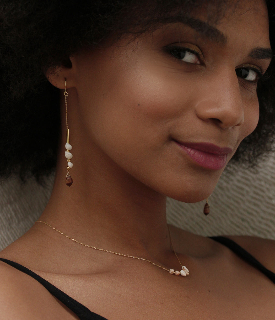 collier doré coquillage